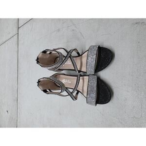 Fabulous Black Rhinestone Strappy Heeled Sandals Size 9